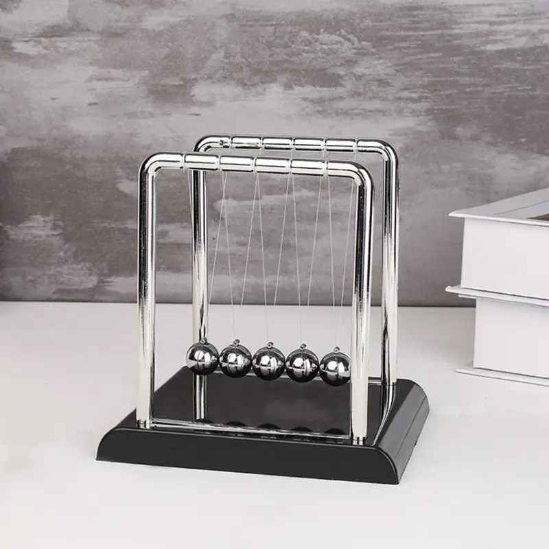 Newton Cradle Large - Sfere di equilibrio a pendolo di